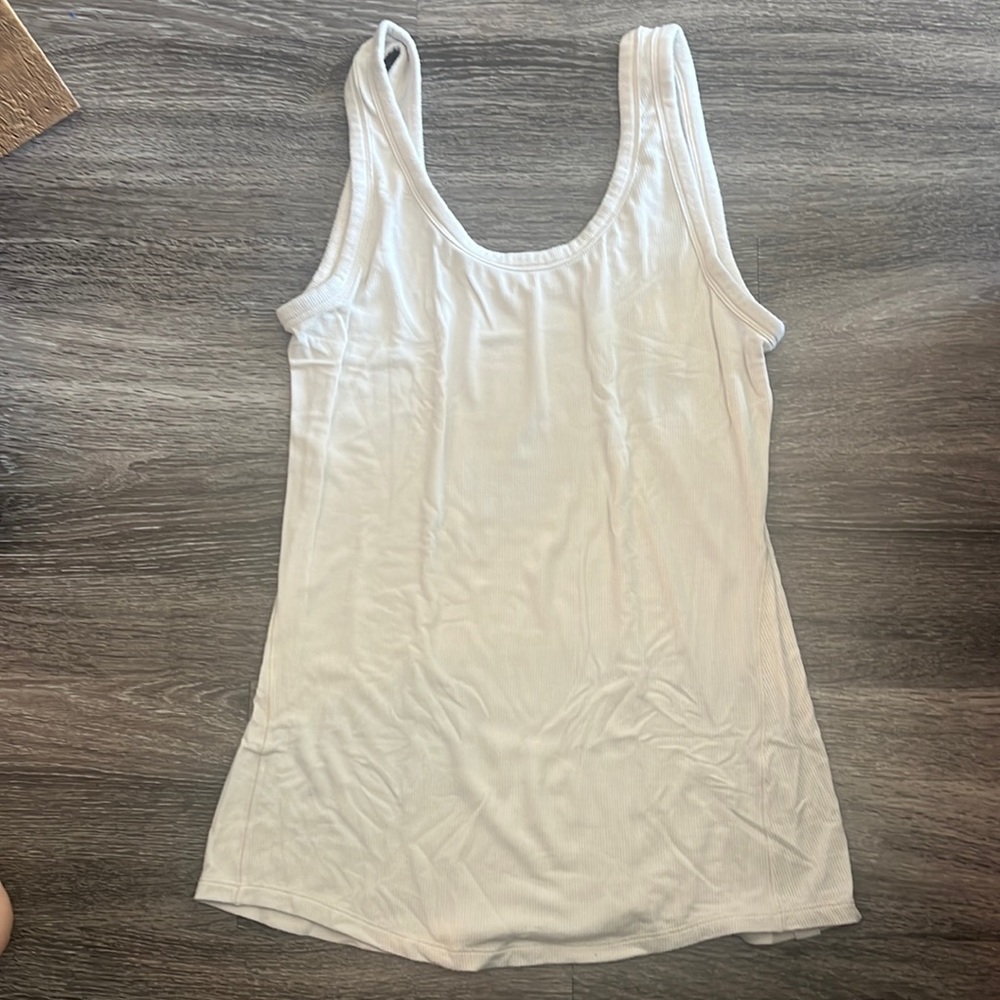 Lululemon hold tight scoop neck tank size 10